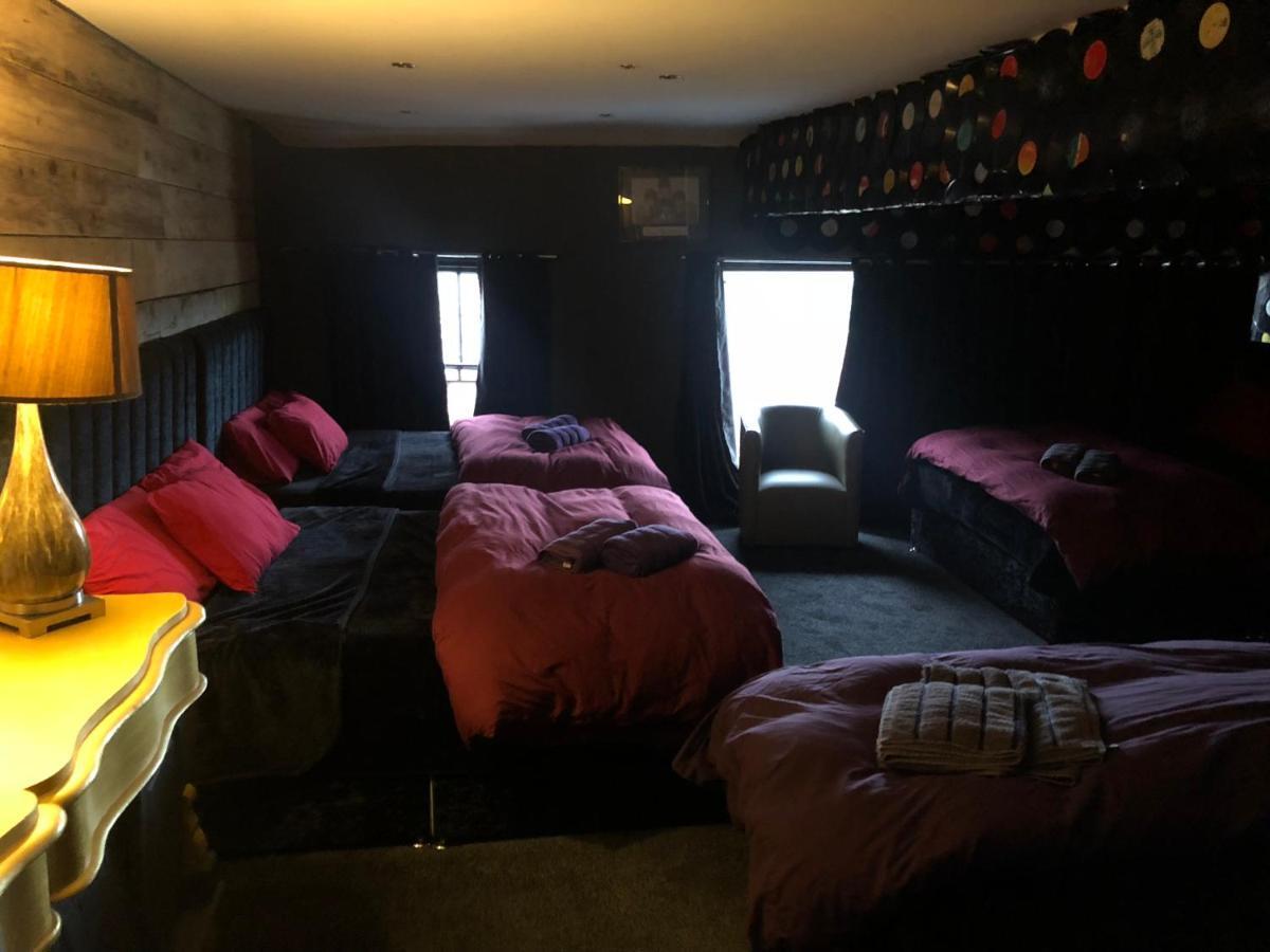 Отель Liverpool Party Pad Экстерьер фото